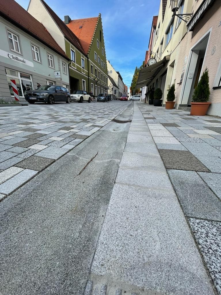 Foto 3 HUMANIZACIÓN DE CALLE Y ACERAS EN BABIERA (ALEMANIA)
