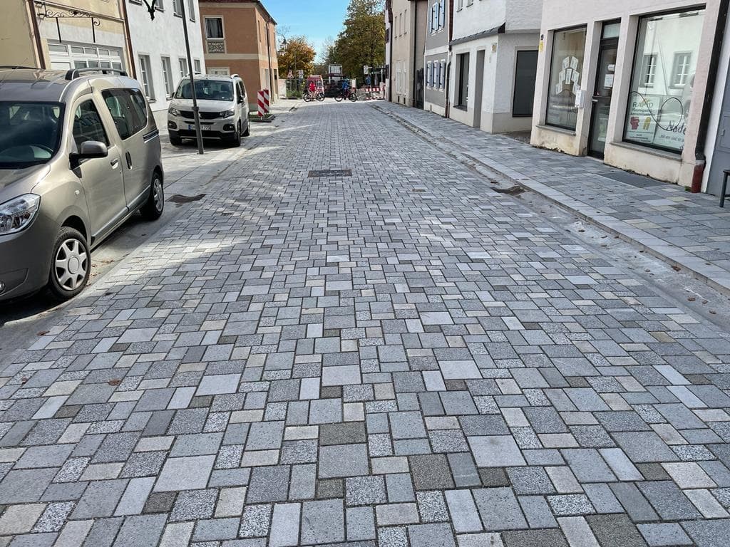Foto 6 HUMANIZACIÓN DE CALLE Y ACERAS EN BABIERA (ALEMANIA)