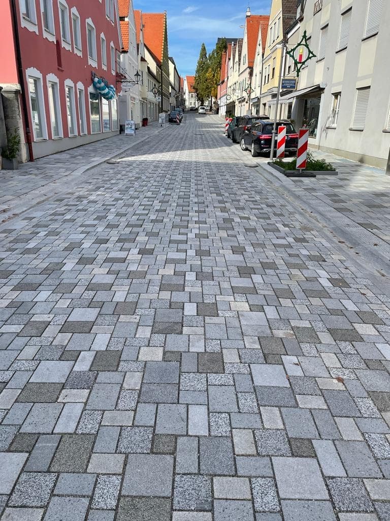 Foto 7 HUMANIZACIÓN DE CALLE Y ACERAS EN BABIERA (ALEMANIA)